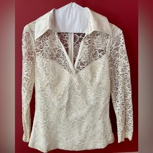 THEIA lace and satin ivory dressy blouse size 4 but fits more like a 2.